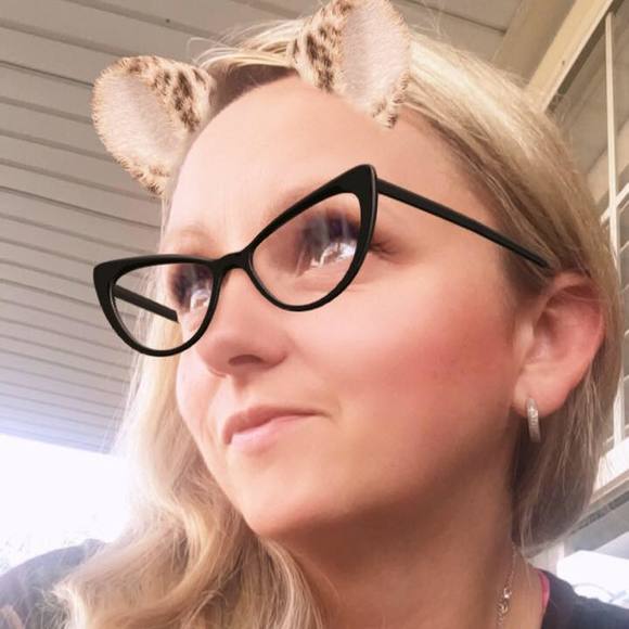 Meet your Posher, Margaret - Picture 1 of 1